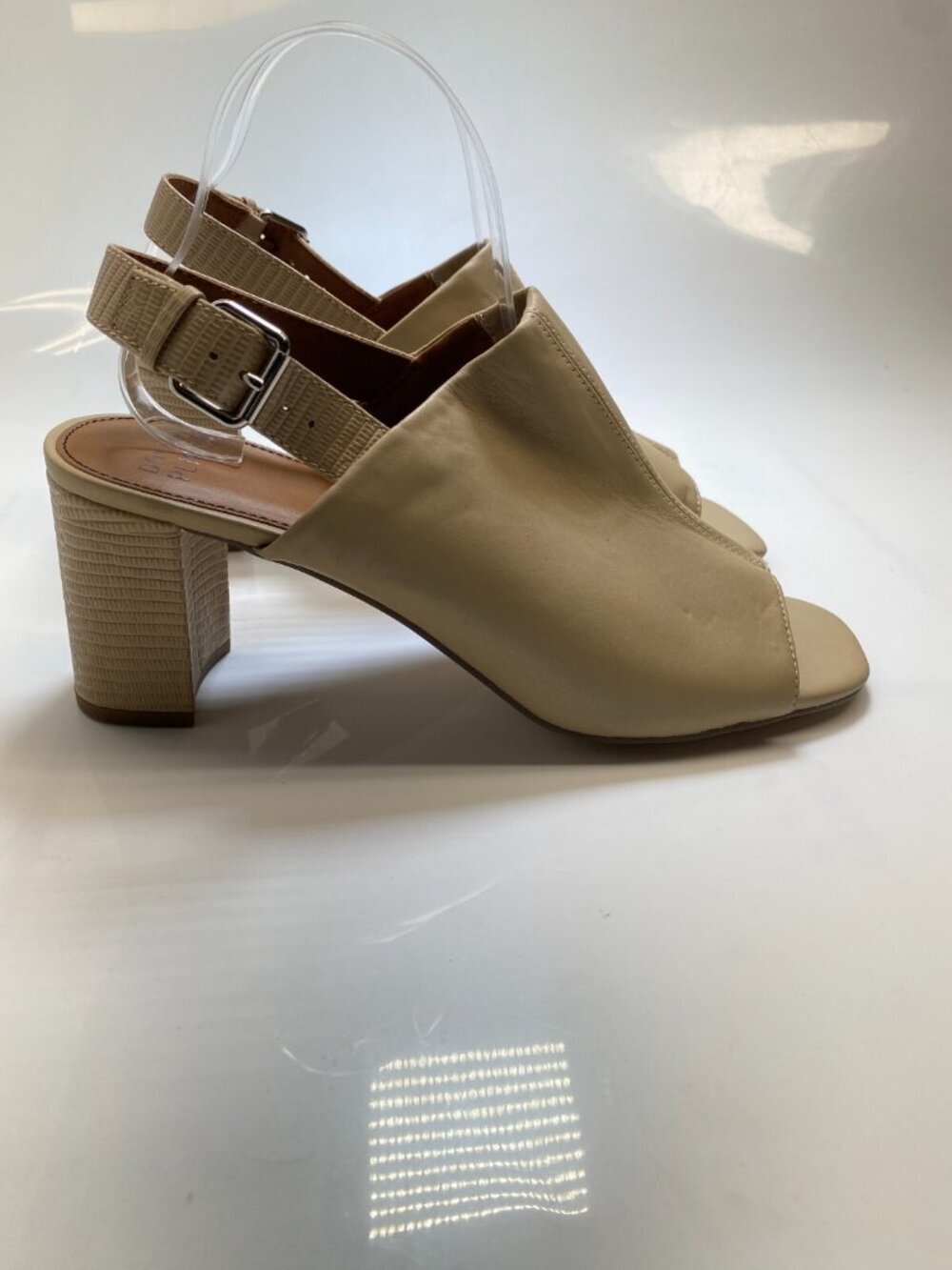 DONALD J PLINER Leather Beige Slingback Heel Sandals Sz 11m